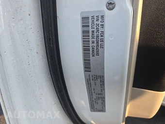 2021 Chrysler Pacifica Touring L 121.6" WB – miniatura 15