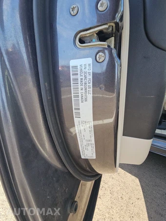 2021 Chrysler Pacifica Touring L 121.6" WB - miniatura 14