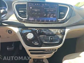 2021 Chrysler Pacifica Touring L 121.6" WB - miniatura 11