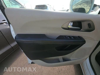 2021 Chrysler Pacifica Touring L 121.6" WB - miniatura 9