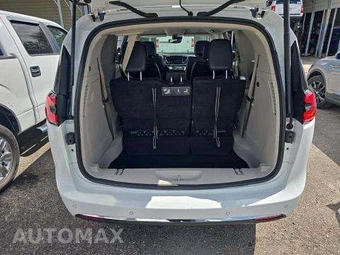 2021 Chrysler Pacifica Touring L 121.6" WB – miniatura 15