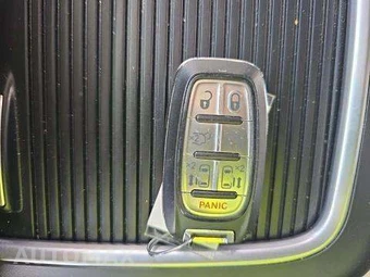 2021 Chrysler Pacifica Touring L 121.6" WB – miniatura 8