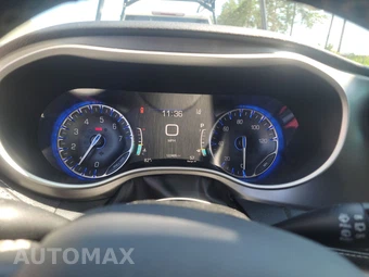 2021 Chrysler Pacifica Touring L 121.6" WB – miniatura 12