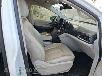 2021 Chrysler Pacifica Touring L 121.6" WB - miniatura 8