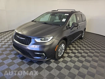 2021 Chrysler Pacifica Touring L 121.6" WB