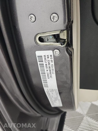 2021 Chrysler Pacifica Touring L 121.6" WB - miniatura 16
