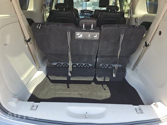 2021 Chrysler Pacifica Touring L 121.6" WB – miniatura 16