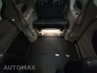 2021 Chrysler Pacifica Touring L 121.6" WB - miniatura 22
