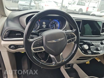 2021 Chrysler Pacifica Touring L 121.6" WB - miniatura 10