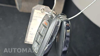 2021 Chrysler Pacifica Touring L 121.6" WB - miniatura 20