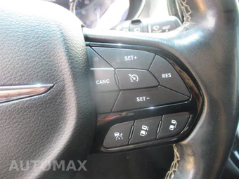 2021 Chrysler Pacifica Touring L 121.6" WB - miniatura 24