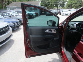 2021 Chrysler Pacifica Touring L 121.6" WB - miniatura 9