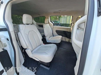 2021 Chrysler Pacifica Touring L 121.6" WB - miniatura 14