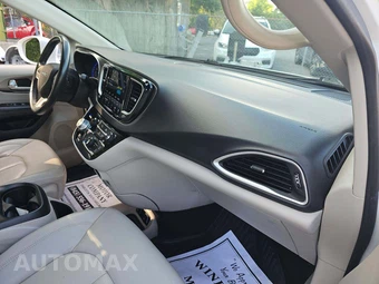 2021 Chrysler Pacifica Touring L 121.6" WB - miniatura 17