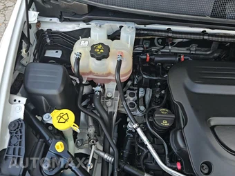 2021 Chrysler Pacifica Touring L 121.6" WB - miniatura 19