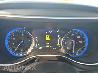 2021 Chrysler Pacifica Touring L 121.6" WB - miniatura 6