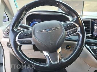 2021 Chrysler Pacifica Touring L 121.6" WB – miniatura 10
