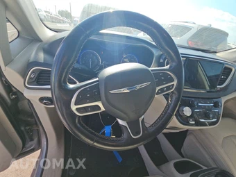 2021 Chrysler Pacifica Touring L 121.6" WB - miniatura 10