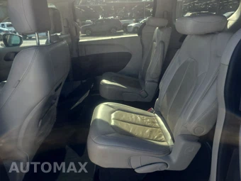 2021 Chrysler Pacifica Touring L 121.6" WB - miniatura 13