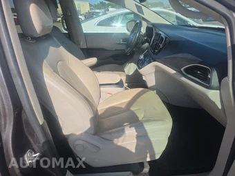 2021 Chrysler Pacifica Touring L 121.6" WB - miniatura 8