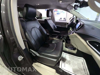 2021 Chrysler Pacifica Touring L 121.6" WB - miniatura 19