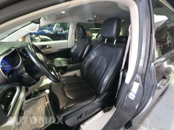2021 Chrysler Pacifica Touring L 121.6" WB - miniatura 6
