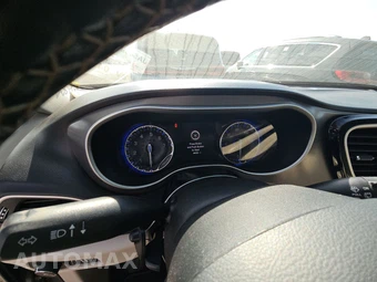 2021 Chrysler Pacifica Touring L 121.6" WB - miniatura 12