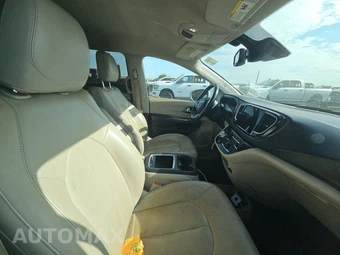 2021 Chrysler Pacifica Touring L 121.6" WB - miniatura 8