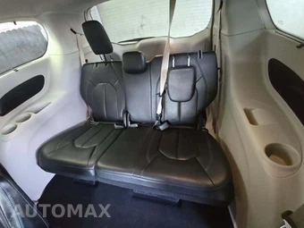2021 Chrysler Pacifica Touring L 121.6" WB - miniatura 11