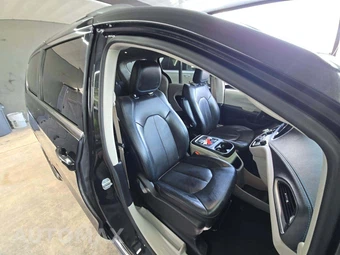 2021 Chrysler Pacifica Touring L 121.6" WB - miniatura 16