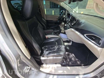 2021 Chrysler Pacifica Touring L 121.6" WB – miniatura 19
