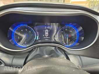 2021 Chrysler Pacifica Touring L 121.6" WB – miniatura 9