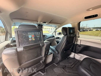 2021 Chrysler Pacifica Touring L 121.6" WB - miniatura 18