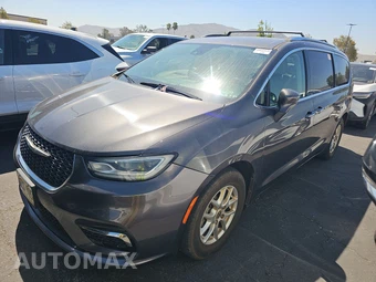 2021 Chrysler Pacifica Touring L 121.6" WB