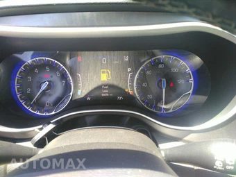 2021 Chrysler Pacifica Touring L 121.6" WB - miniatura 23