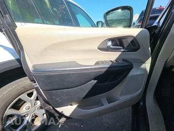 2021 Chrysler Pacifica Touring L 121.6" WB - miniatura 9