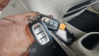2021 Chrysler Pacifica Touring L 121.6" WB - miniatura 17