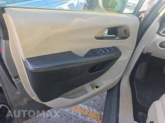 2021 Chrysler Pacifica Touring L 121.6" WB - miniatura 9