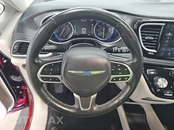 2021 Chrysler Pacifica Touring L 121.6" WB - miniatura 10