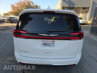 2021 Chrysler Pacifica Touring L 121.6" WB – miniatura 5