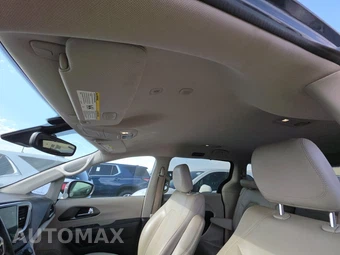 2021 Chrysler Pacifica Touring L 121.6" WB - miniatura 18