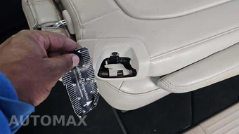 2021 Chrysler Pacifica Touring L 121.6" WB – miniatura 25