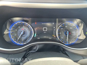 2021 Chrysler Pacifica Touring L 121.6" WB – miniatura 12
