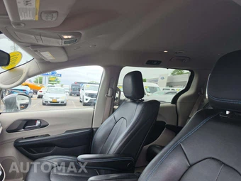 2021 Chrysler Pacifica Touring L 121.6" WB - miniatura 11