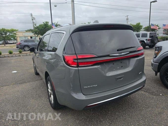 2021 Chrysler Pacifica Touring L 121.6" WB - miniatura 2