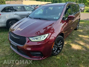 2021 Chrysler Pacifica Touring L 121.6" WB