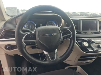 2021 Chrysler Voyager L 121.6" WB – miniatura 10