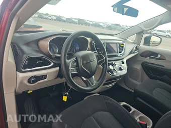 2021 Chrysler Voyager L 121.6" WB – miniatura 11