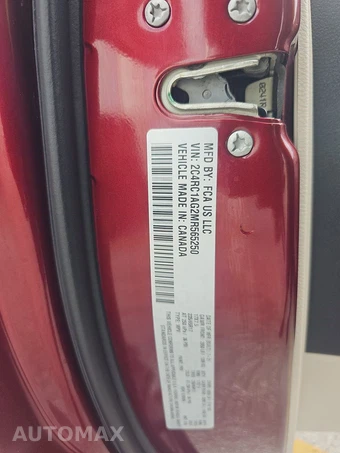 2021 Chrysler Voyager L 121.6" WB – miniatura 14