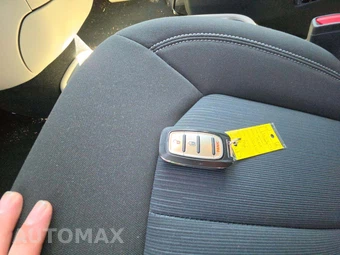 2021 Chrysler Voyager L 121.6" WB - miniatura 8